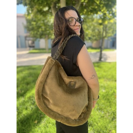 Sac a main type Kelly tressage raphia naturel main a Madagascar
