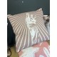 Coussin velours œil 