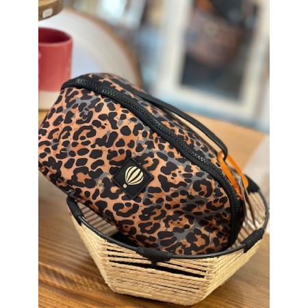 trousse toilette léopard