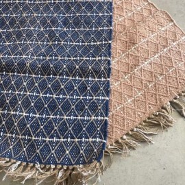 Tapis rectangle jute frangé bleu et nude