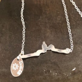 Collier ras du cou Bonne Mère silhouette