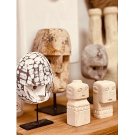 Masque bois sculpté sur pied