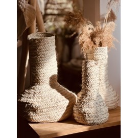 Vases en feuilles de palmier tressé