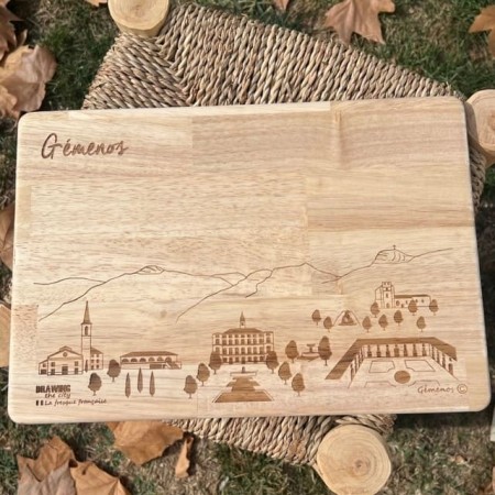 Planche Apéro en bois gravé personnalisée