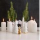 Quatre sapins en porcelaine blanche et argent