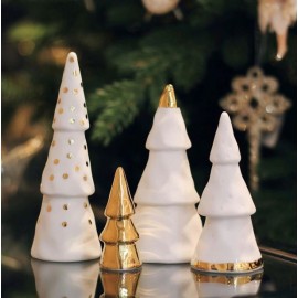 Quatre sapins en porcelaine blanche et argent