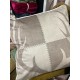 Coussin velours œil 